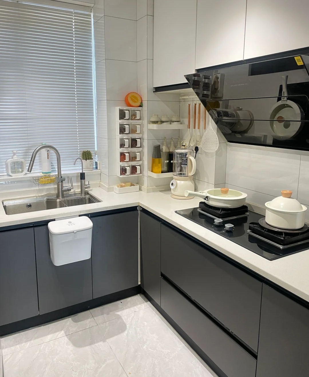 武汉夫妇晒出自家新房内部照走红：不豪华，却是很多家庭的榜样