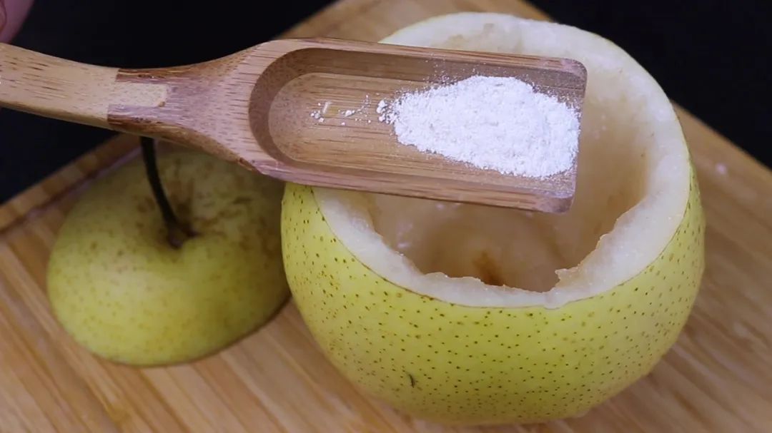 治喉咙咳嗽煮什么吃,什么水果蒸着吃了治咳嗽