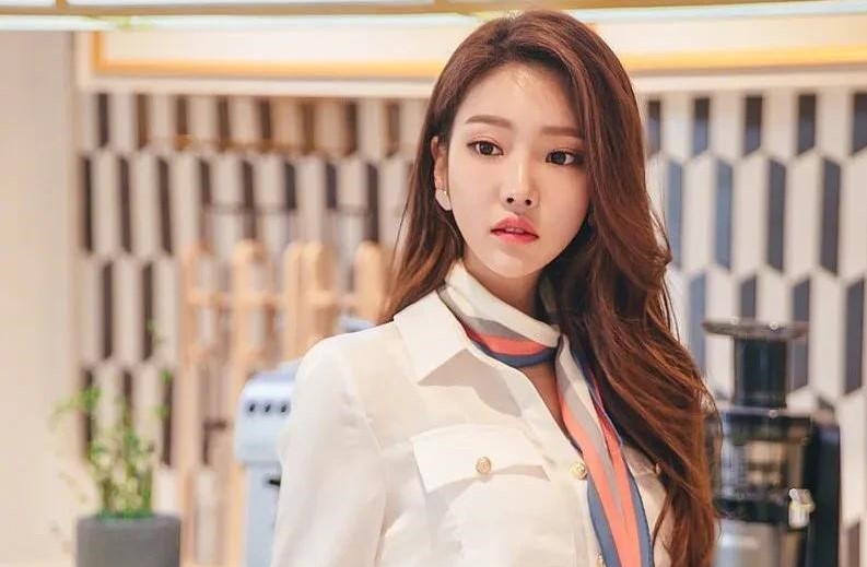 怎么和刚刚加微信的女孩子聊天,微信上怎么跟女孩聊天