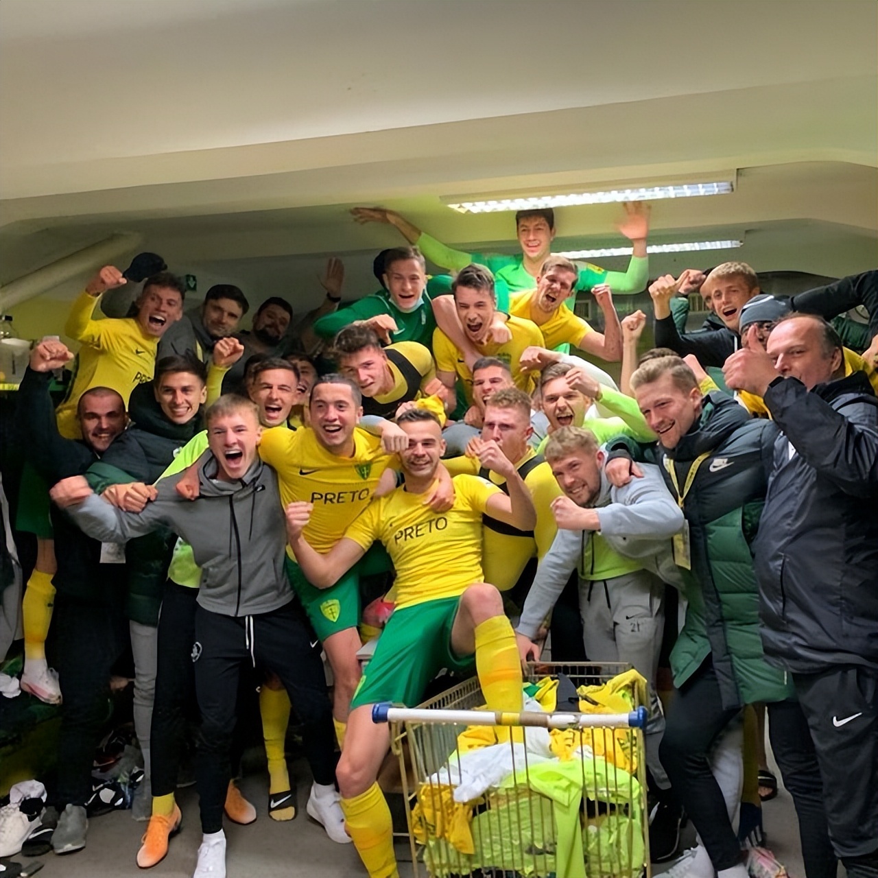 波兰“奇异哥”的4年奇异之旅，阿森纳新兵基维奥尔！