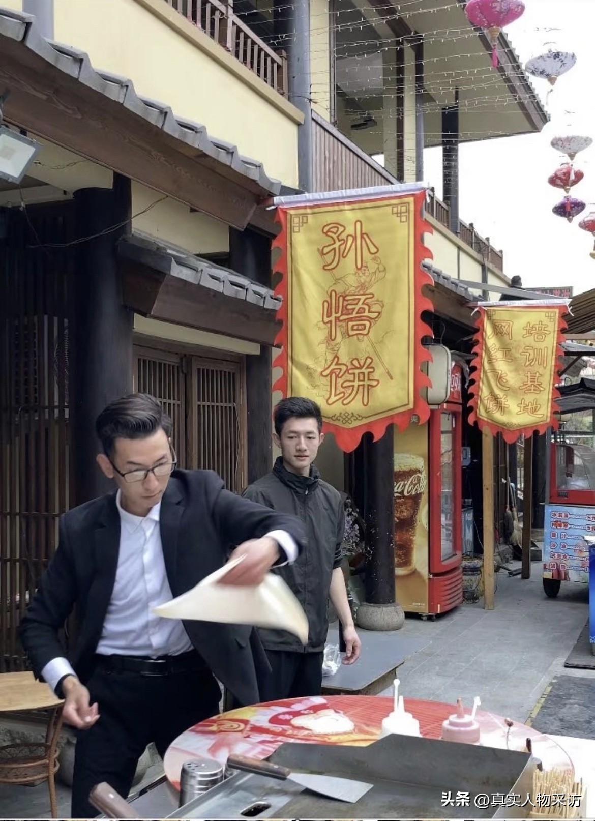 一年卖300万张饼赚多少钱,19岁创业卖饼一天赚多少钱