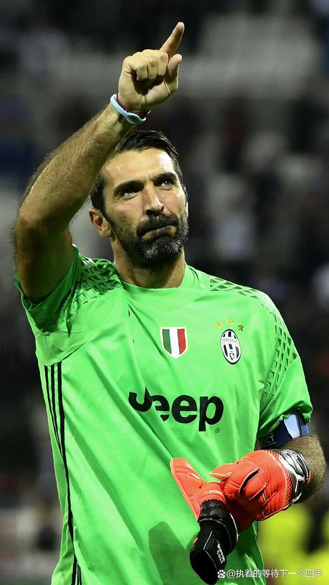 足坛帅哥布冯,足坛老将伊布