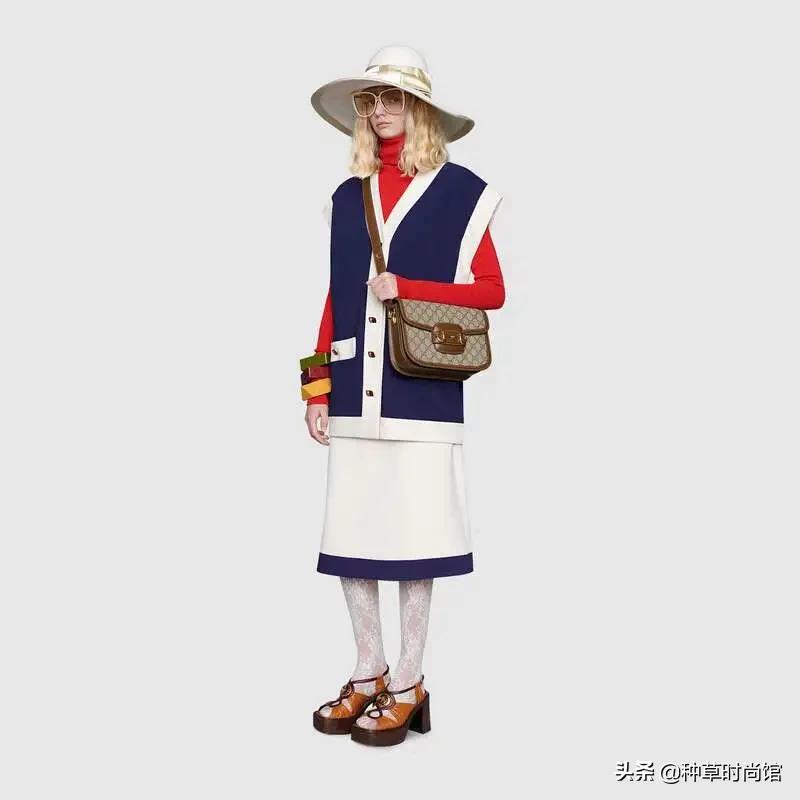 大牌包包入门推荐3000左右黑色,今年最值得入手的大牌包包推荐