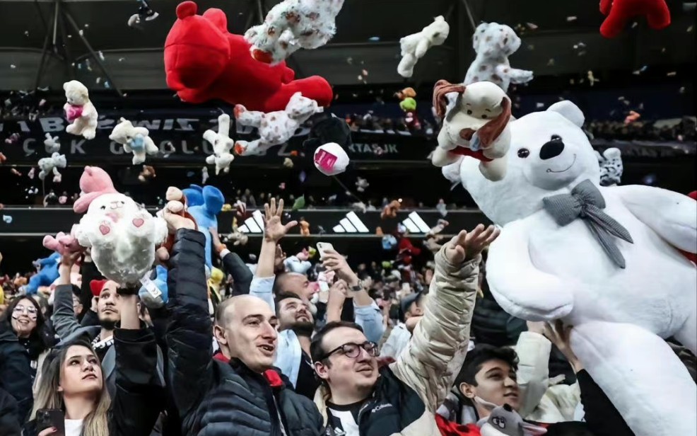 贝西克塔斯足球,足球俱乐部贝西克塔斯