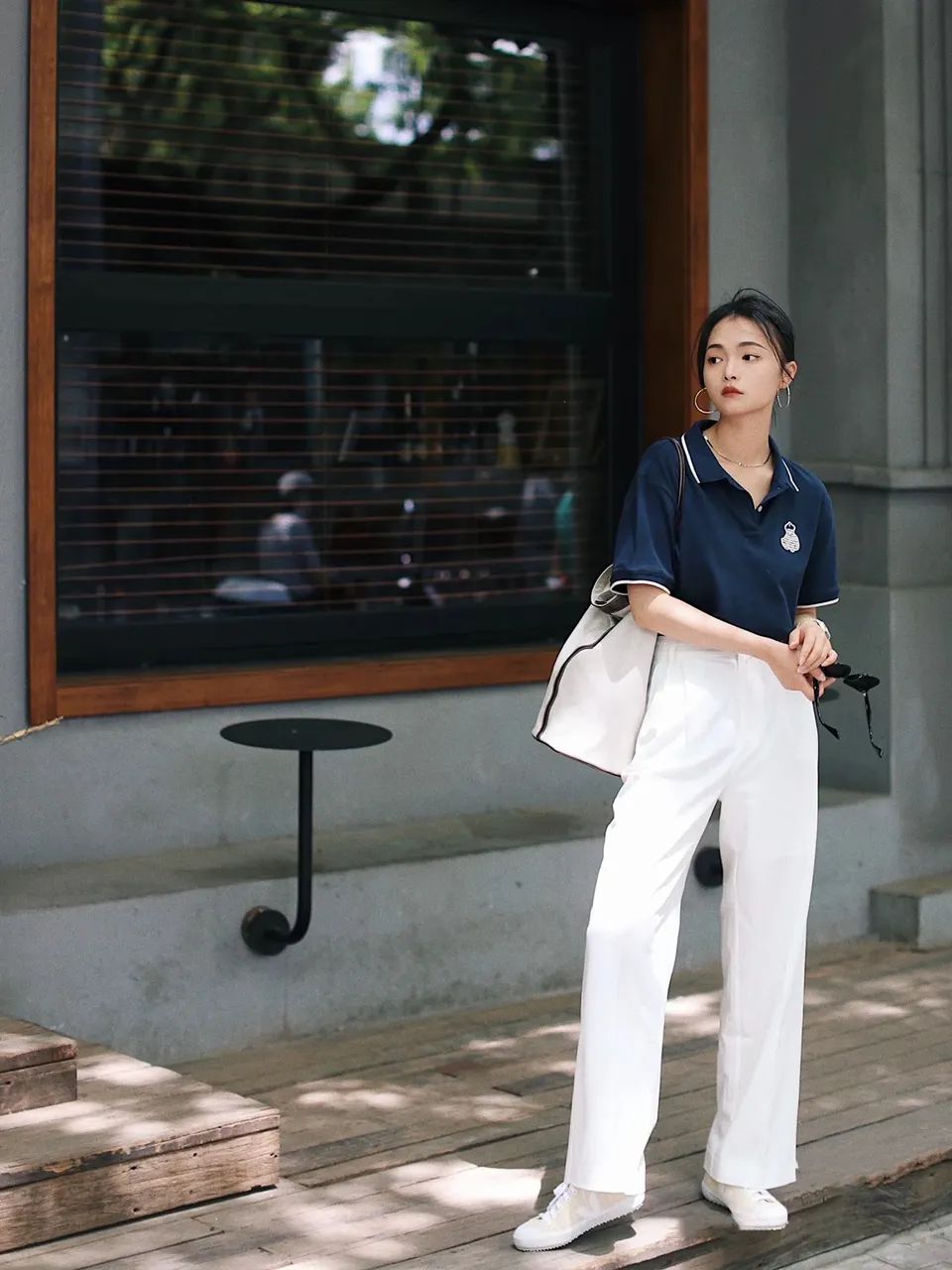 春夏流行：“白裤子”的6种搭配，好看又高级
