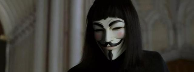 “*身失**酒”惹的祸，保安疑似性侵醉酒女业主，“捡尸”不避摄像头