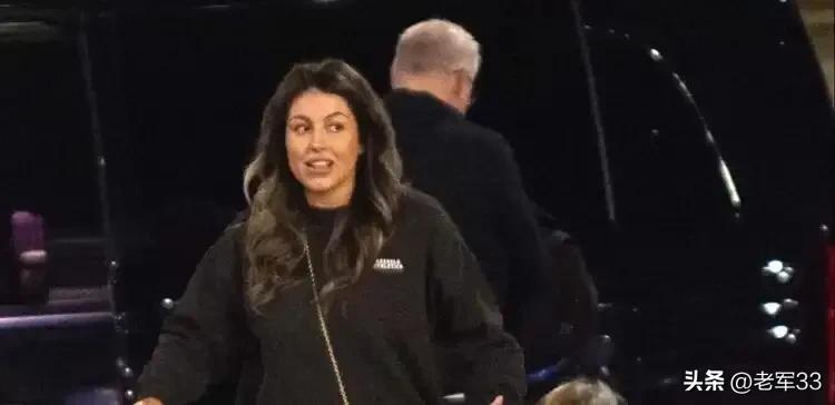 英格兰队球员与太太团见面,卡塔尔英格兰太太团