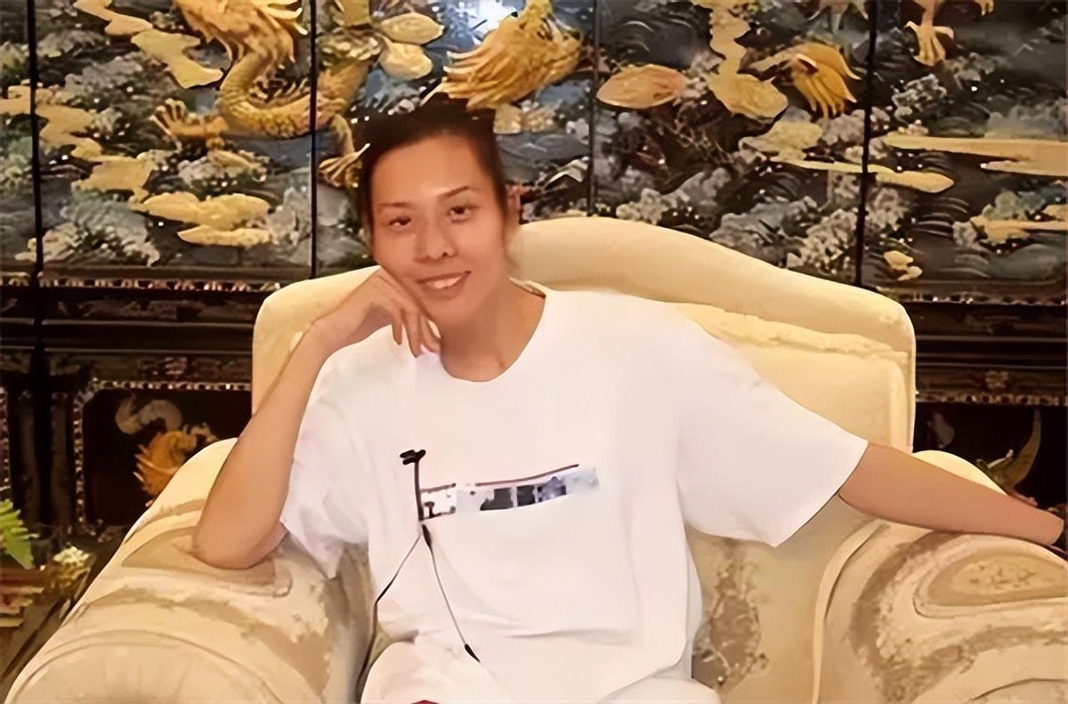 陈鹭芸结肠癌几期,中国男女篮自发为陈鹭芸募捐