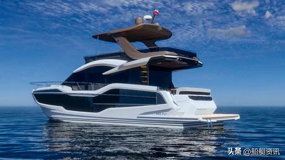 Galeon具有海滩模式的560飞桥艇