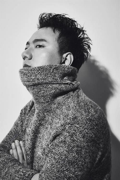 被誉为“刀郎2号”，凤凰传奇接班人，他却为何一直争议不断？