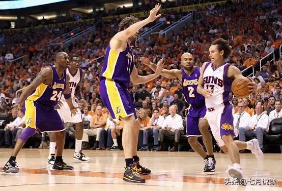 破案了！欧文和纳什之间闹矛盾，居然是因为科比！情商真低