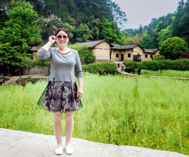 女人手指细长怎么个说法,为什么说女人手指短不缺吃喝穿