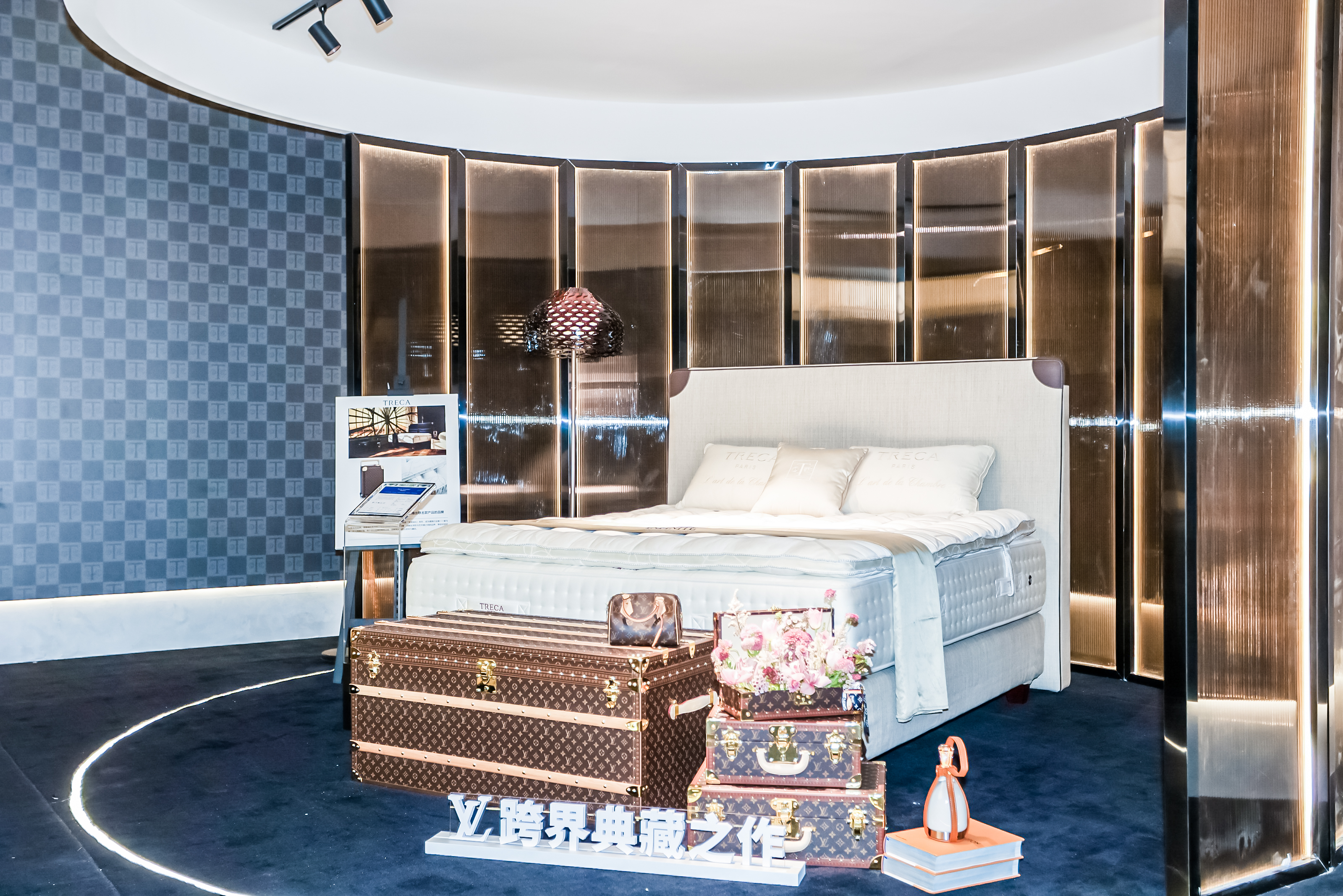 鍗庝附钀藉箷,鍗庝附钀藉箷鑻辨枃