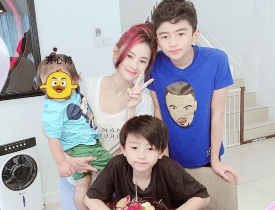 张柏芝否认4胎传闻 (张柏芝现在还怀四胎了吗)