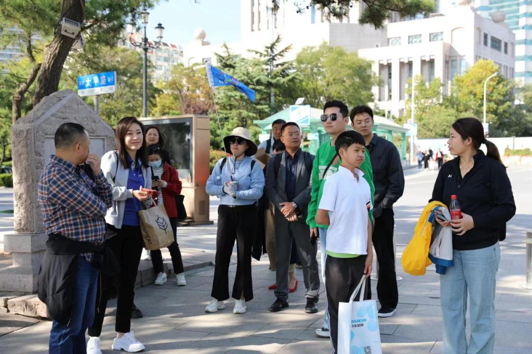 红瓦绿树碧海蓝天视频,红瓦绿树碧海蓝天图文
