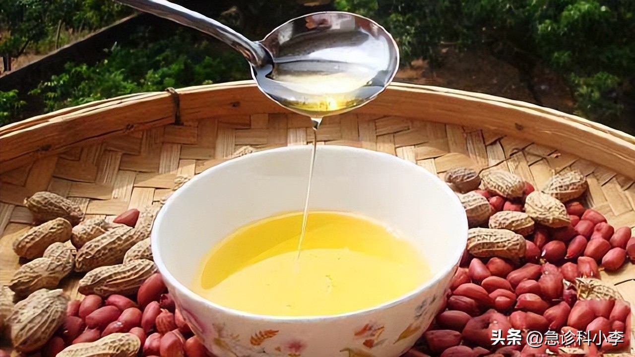 哪种油是不健康的,花生油对人体有什么好处和坏处