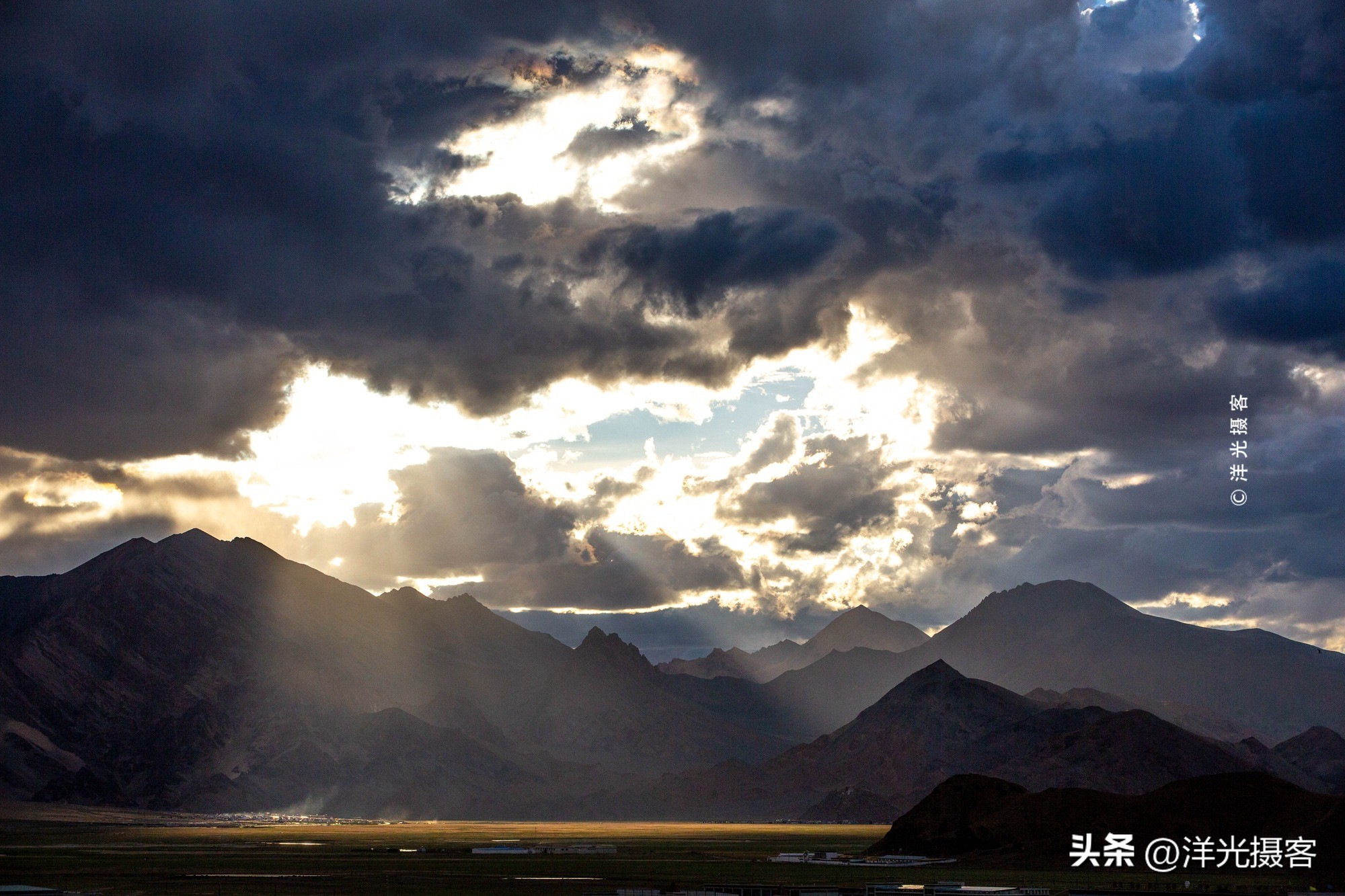 阿里神山圣湖景区,西藏阿里神山圣湖的风景