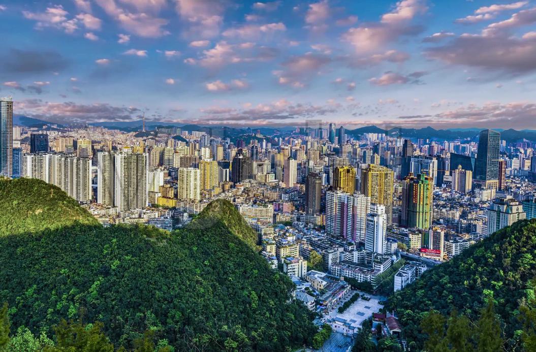 浜哄姏璧勬湰涓庡煄闀囧寲鐮旂┒,浜哄姏璧勬湰瀵瑰煄甯傜粡娴庡闀跨殑浣滅敤