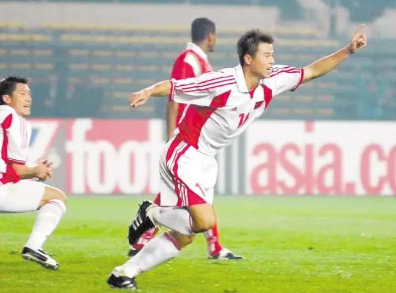 天津津门虎各个球员穿的球鞋,于根伟津门虎最新发布会