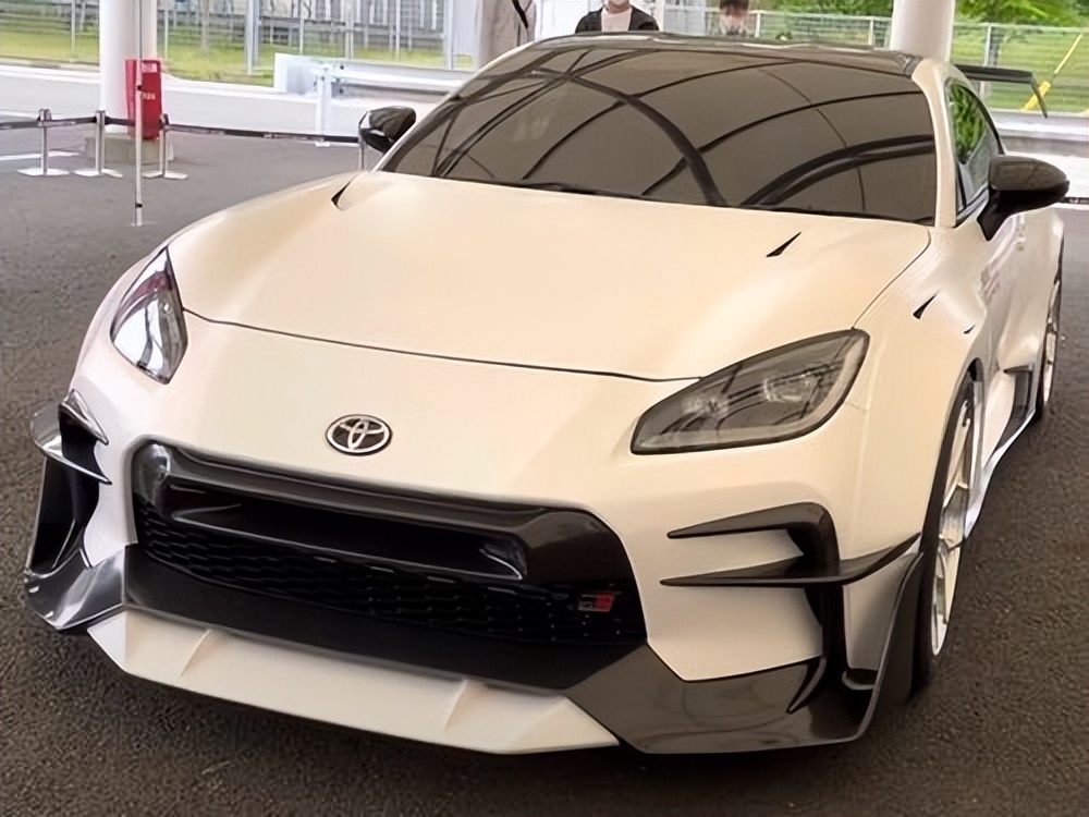 日本疯狂购买五菱宏光mini,日本原装进口五菱宏光