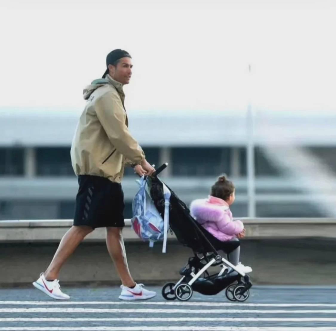 内马尔c罗梅西带娃,带你体验不一样的快乐足球