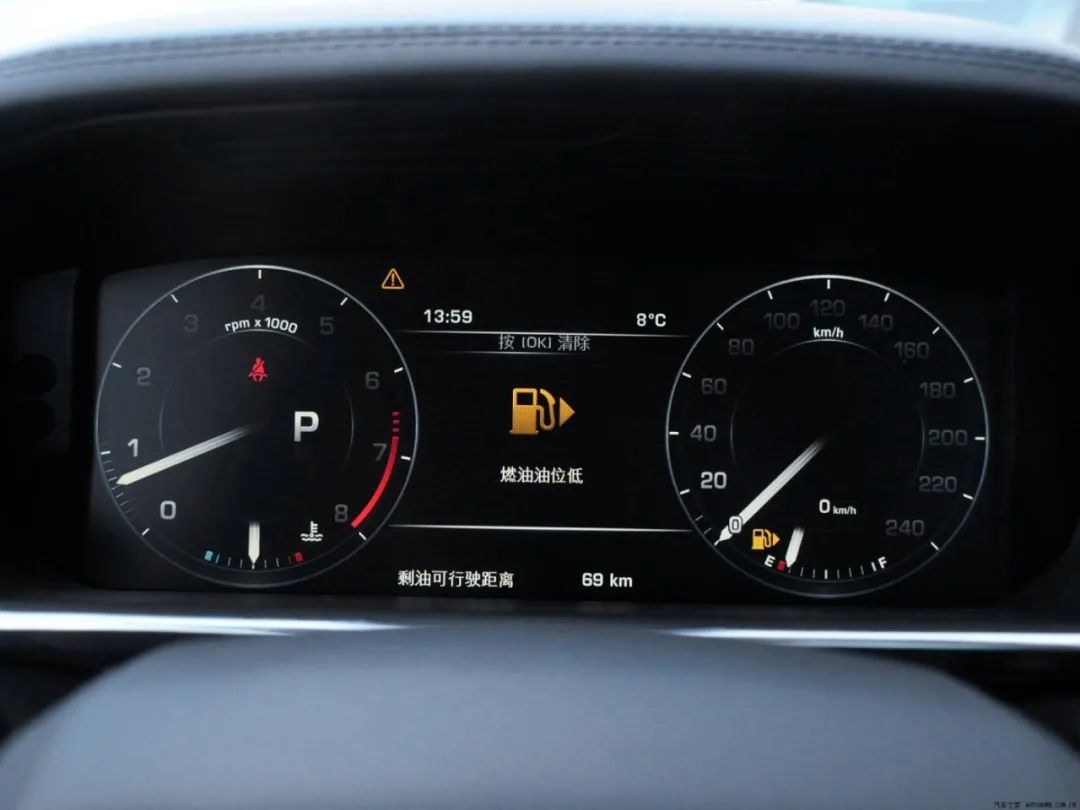 16年路虎揽胜行政中规7万km二手车,喜提二手19年路虎揽胜