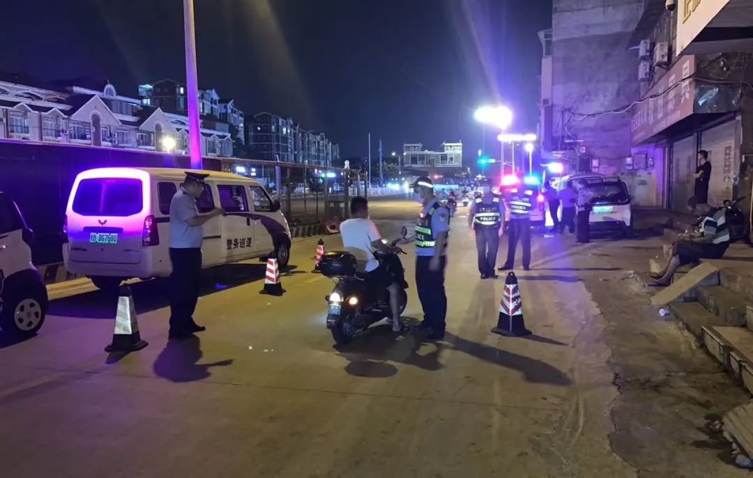 【夏季治安打击整治“百日行动”】广西柳州：出动警力1.3万！72小时不松懈，处处都见警！