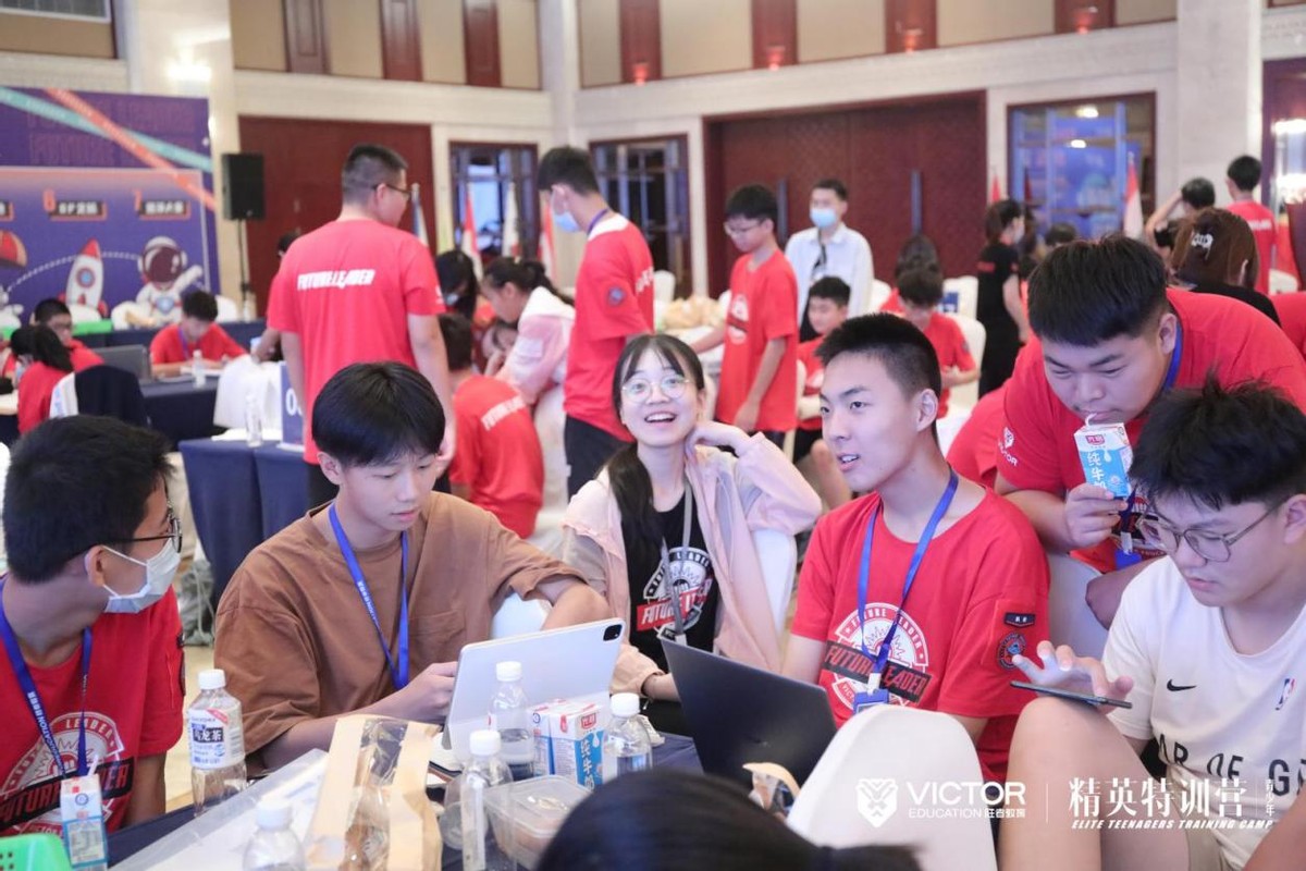 共赢、向上、成长，胜者教育注重培养少年商学思维