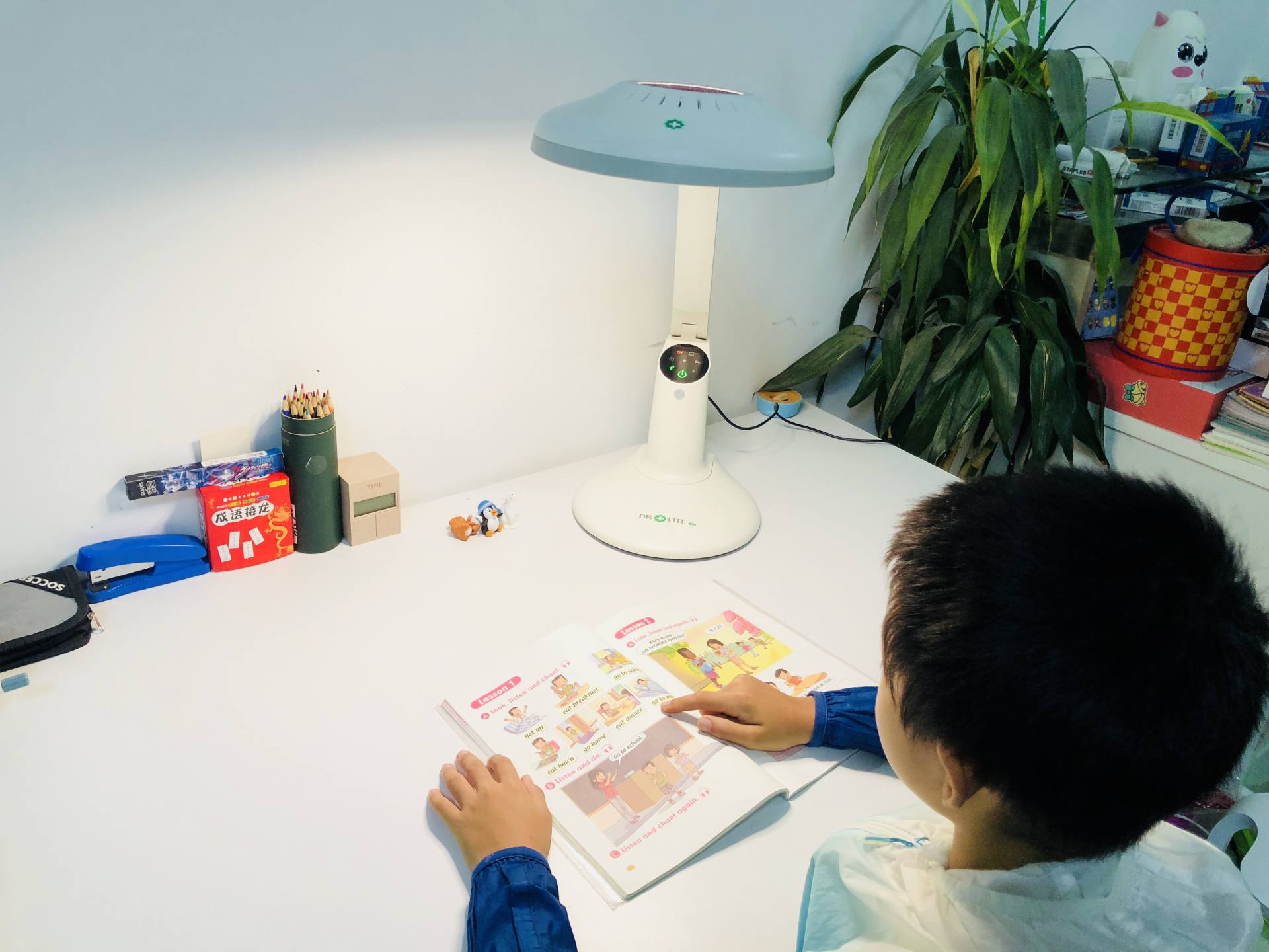 护眼台灯学习防蓝光专用测评,防近视台灯护眼学习灯