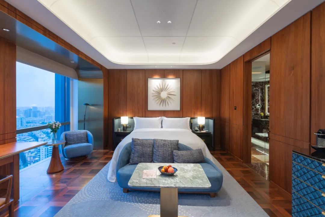 居停中国第四家华尔道夫酒店，奢享美味佳肴，开启鹭岛新玩法！