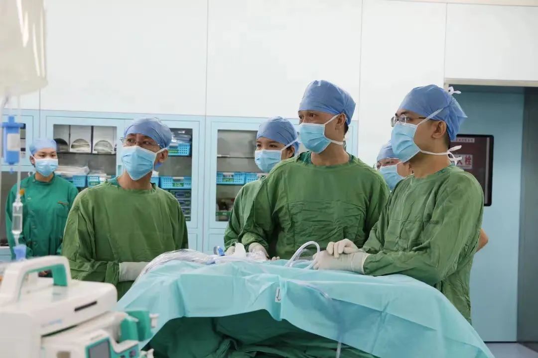 国内知名运动骨科专家,全国知名骨科运动专家