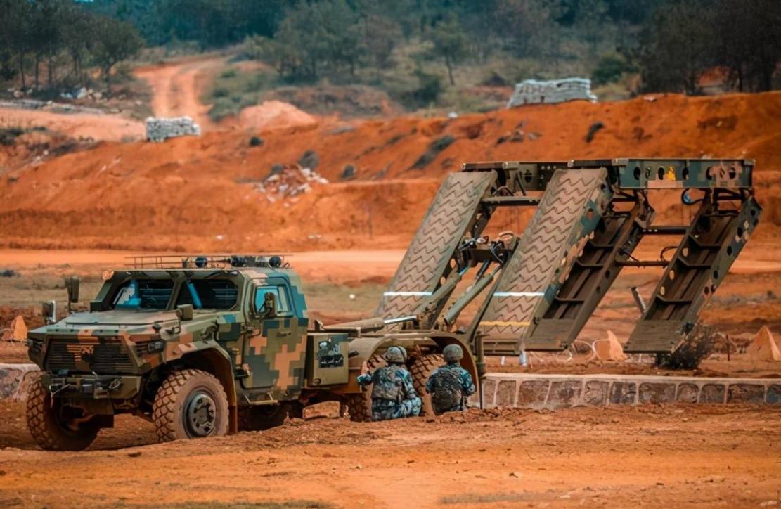 南部战区管理几个集团军,南部战区只有两个集团军吗