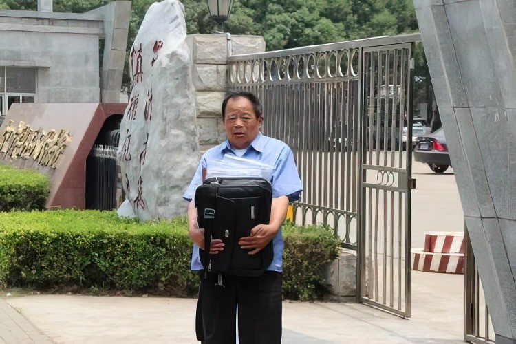 医学博士猝死抢救,博士11天捐5次精子死亡最后判决