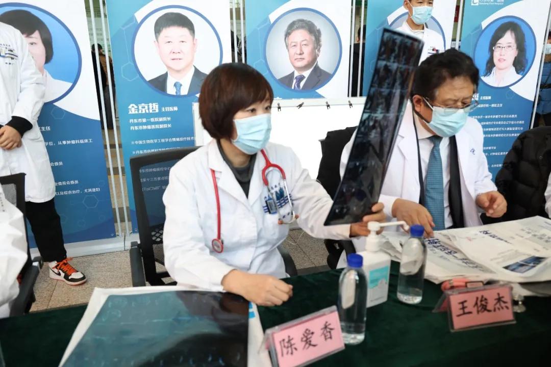 丹东第一医院放疗设备,丹东产的数码程控音频脉冲治疗仪