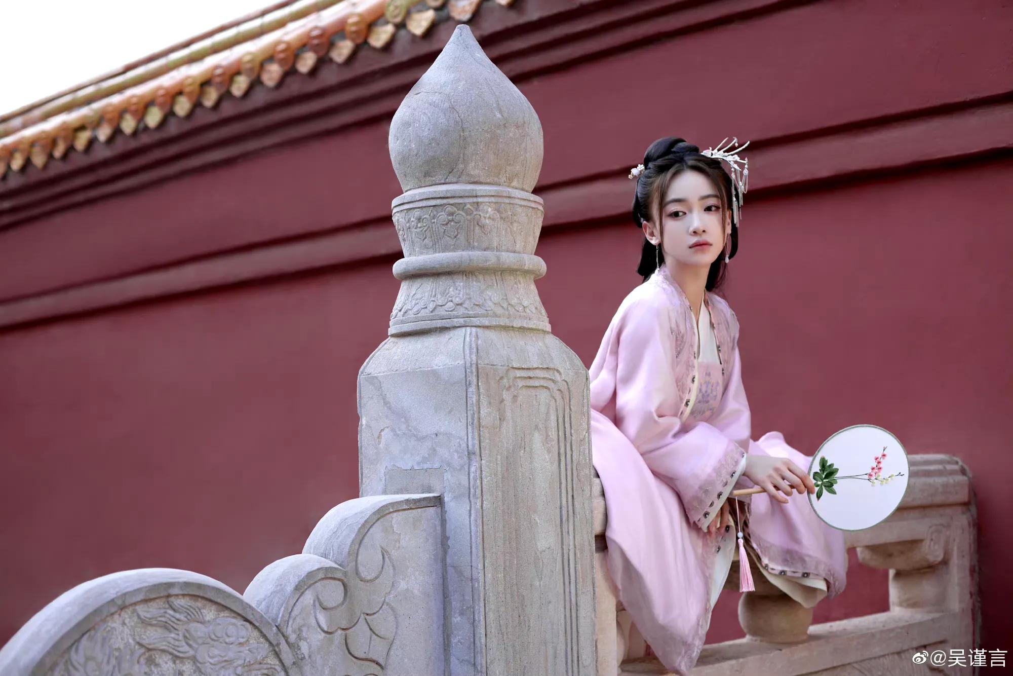 吴谨言汉服开封,吴谨言古装图推荐