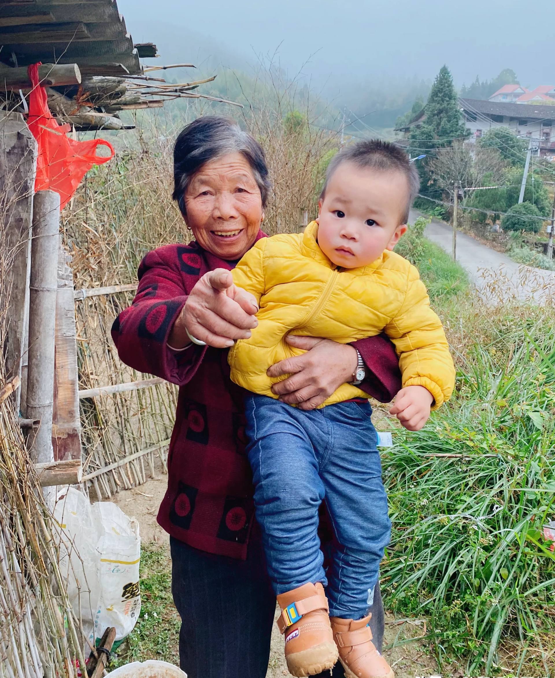 90后夫妻负债150万,江苏女孩负债80万