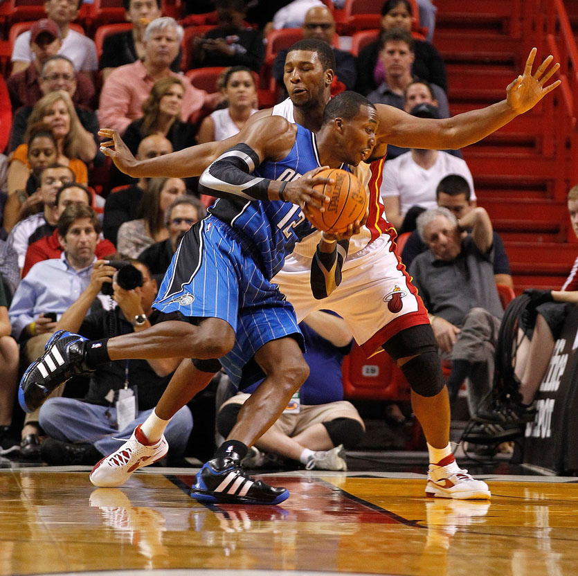 德怀特霍华德奥兰多,阿迪达斯霍华德历代篮球鞋图片