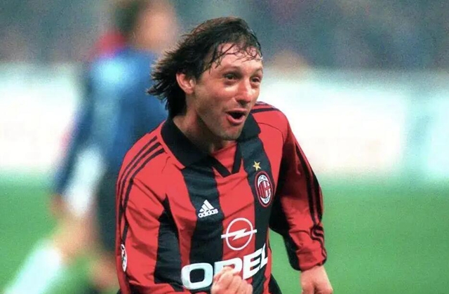 足坛恩怨录!巴黎总监死挖米兰,曾经被骂“叛徒”,报复心极强