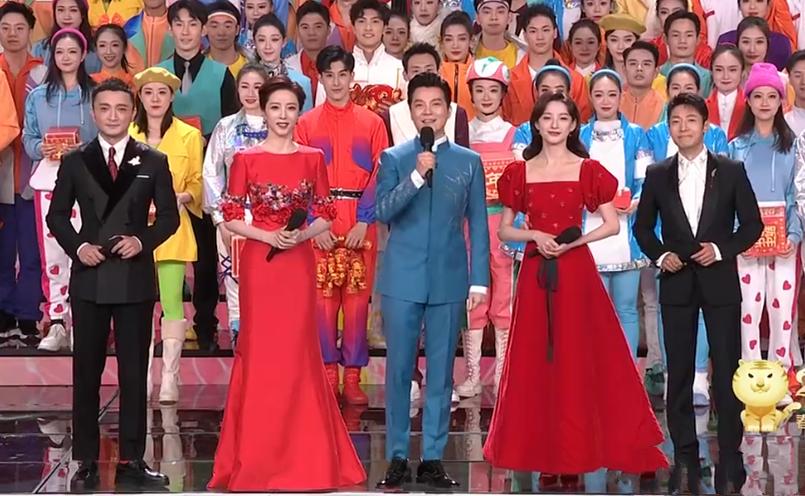 虎年春晚上的21位女星，穿着各有各的特色，有的让人倍感惊艳