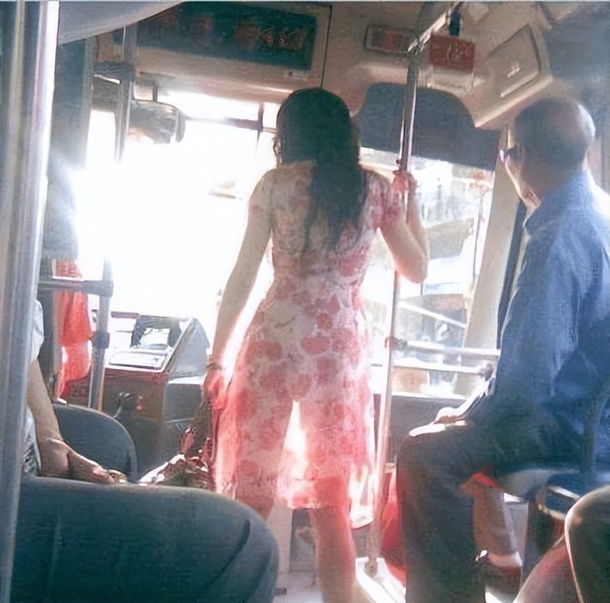 “和异性拼房的难忘，网友：拼了一次，废了两天”哈哈哈哈哈哈