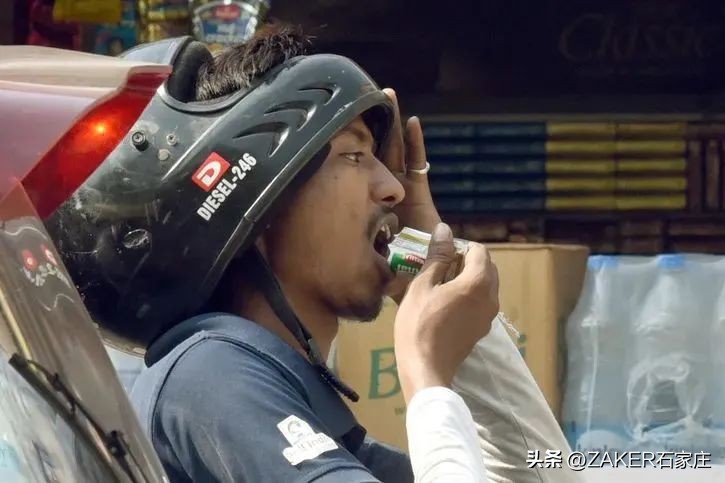 早新闻2.28|这样拼假，可连休9天！方案公示！涉石家庄3个旧区及城中村改造；封禁，冻结！微信严打此类行为