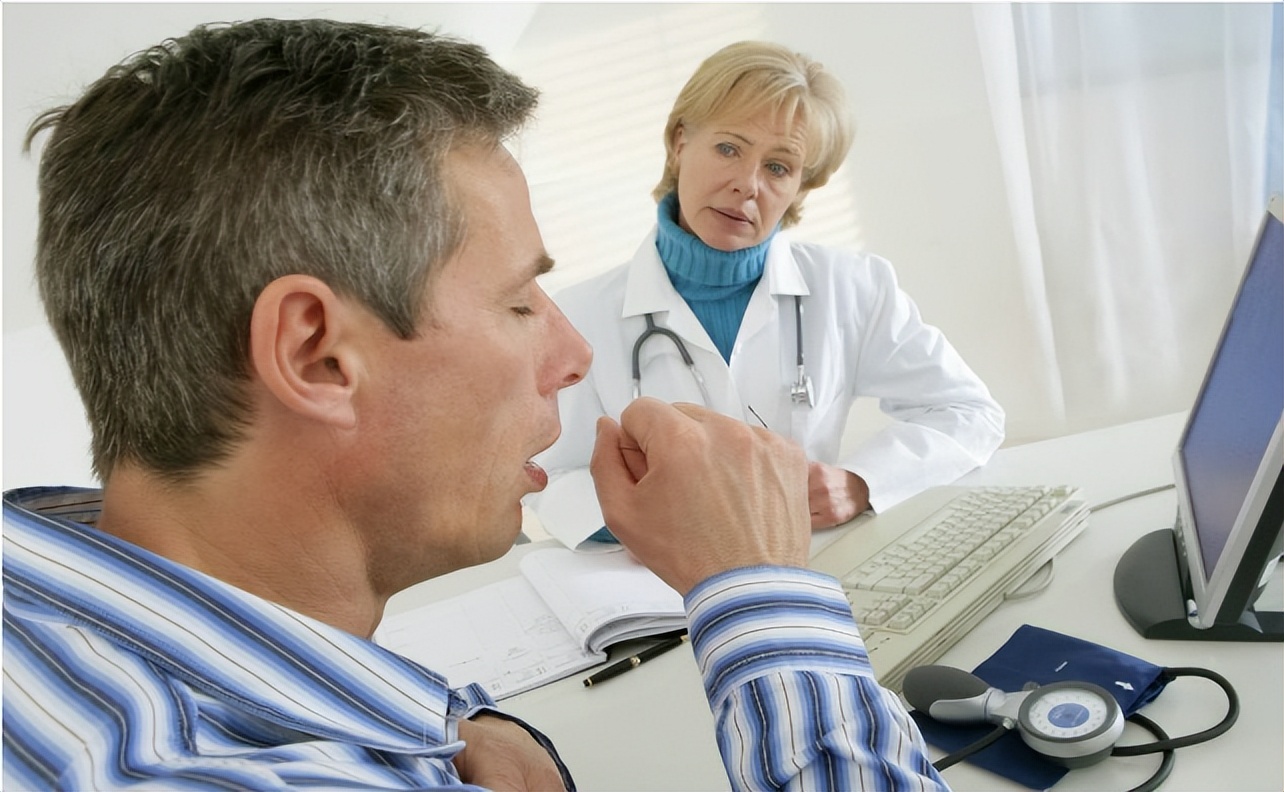 老人身上有一股怪味吗？建议55岁后，远离3个习惯，老了或没味