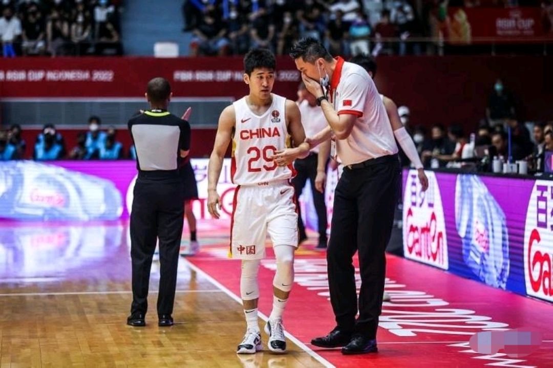 徐杰杜锋王哲林,中国男篮战胜伊朗徐杰集锦