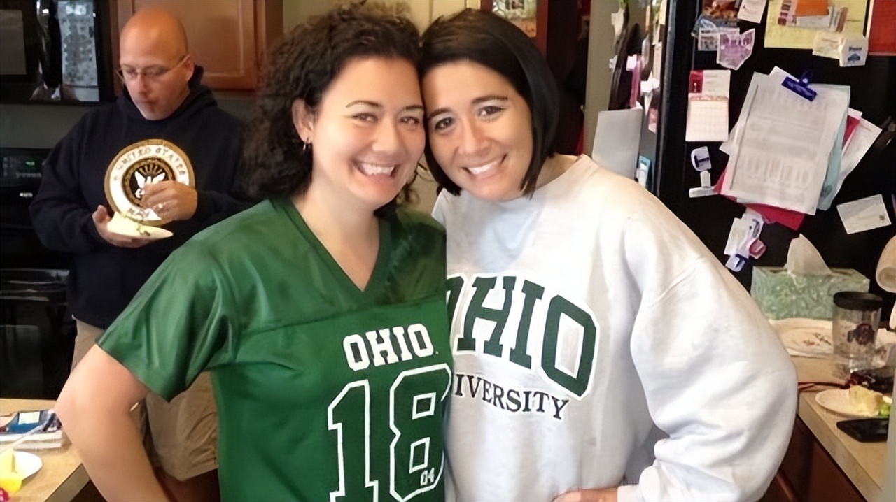 美国产妇水下分娩生下双胞胎,美国孕妇水下分娩双胞胎完整版