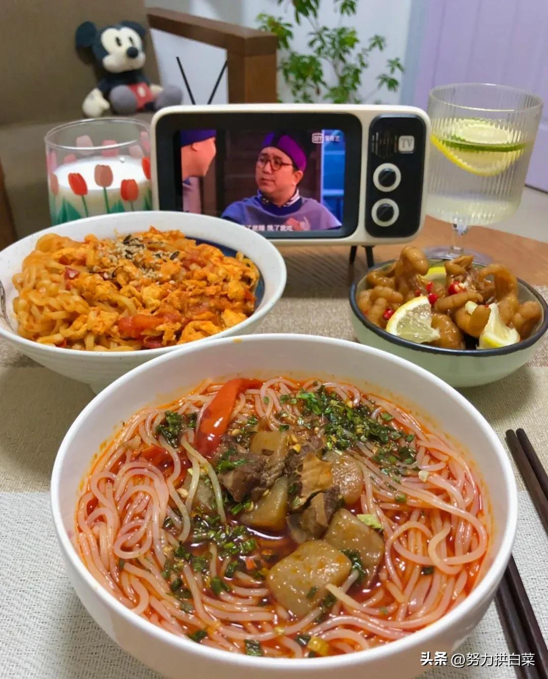 大半夜饿了怎么办啊,大半夜饿了怎么办视频