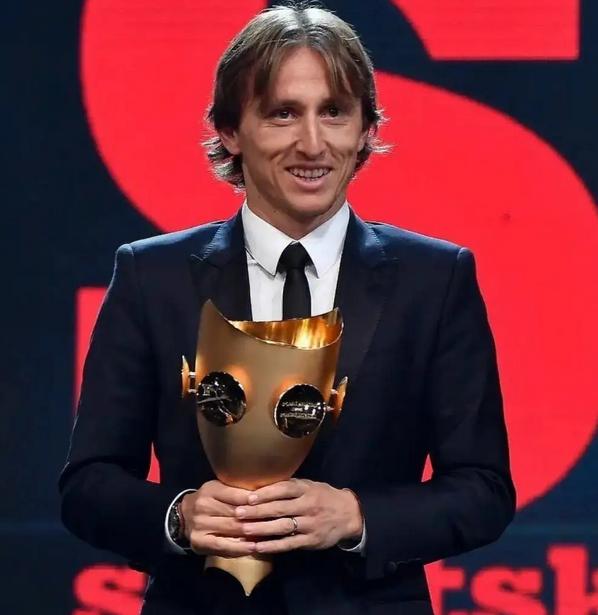 谁是真核？外媒评21世纪TOP10中场，双德杀入前5，魔笛第6