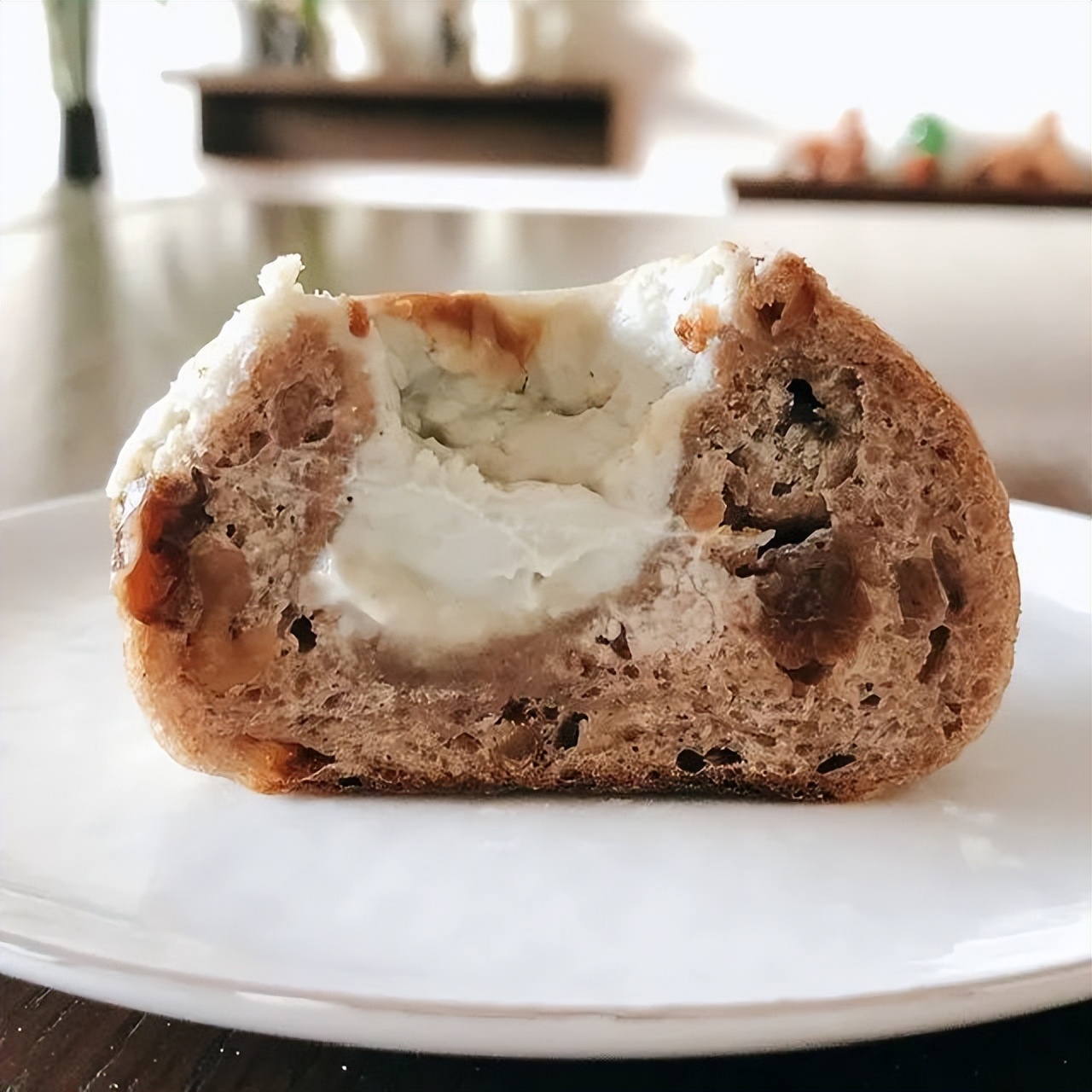 东京这位「面粉刺客」！每日使用15种面粉，混合制作40款面包