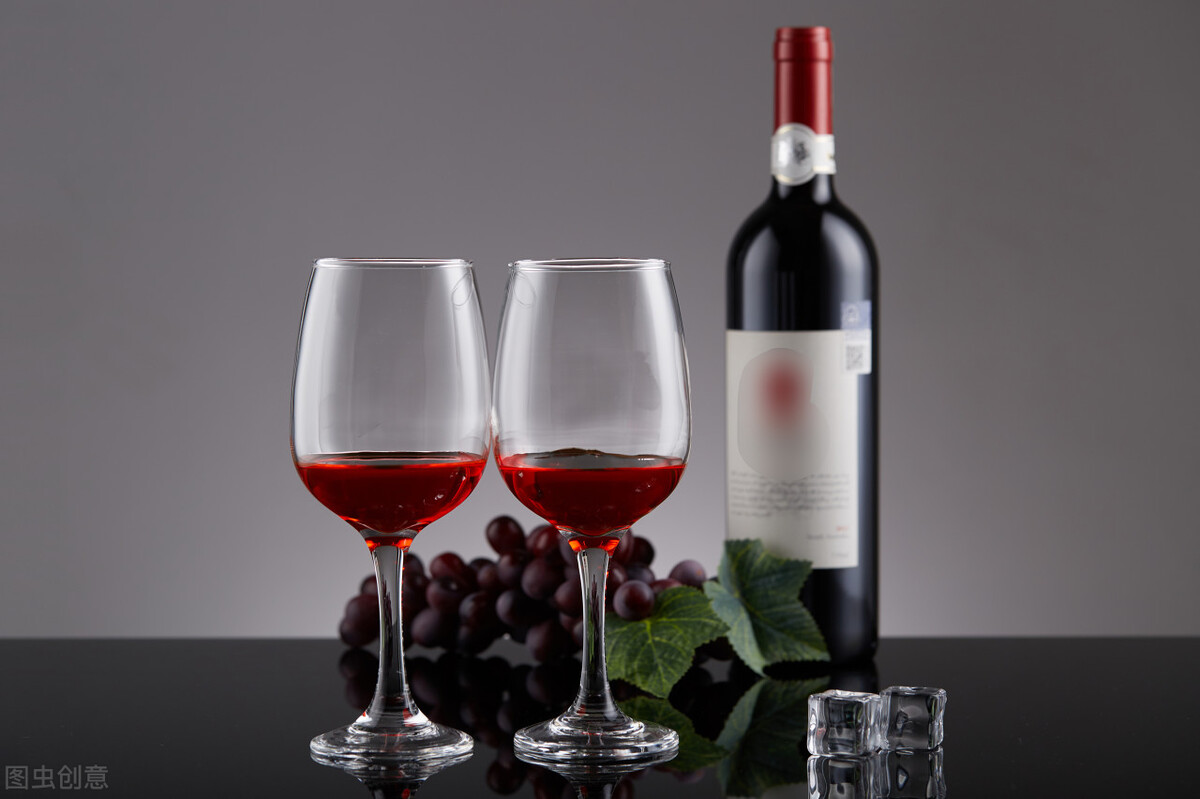 倒酒器怎么用,如何倒酒有高级感