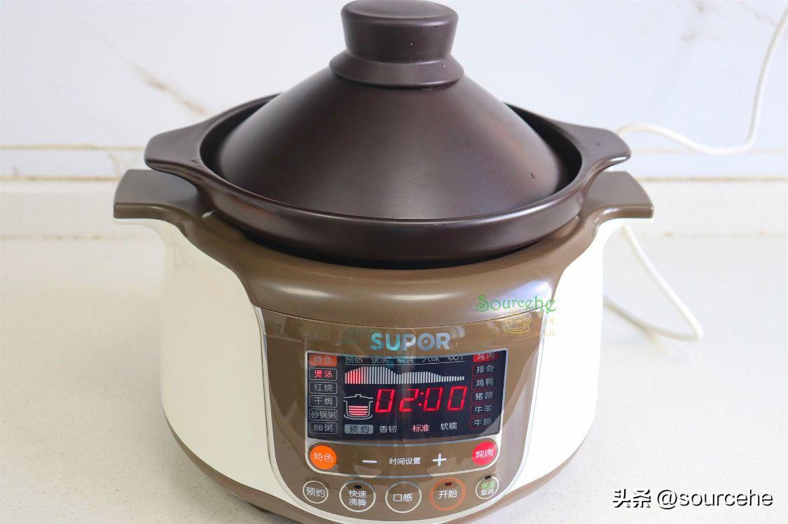 高压锅炖莲藕排骨汤的家常做法,砂锅炖莲藕海带排骨汤的做法