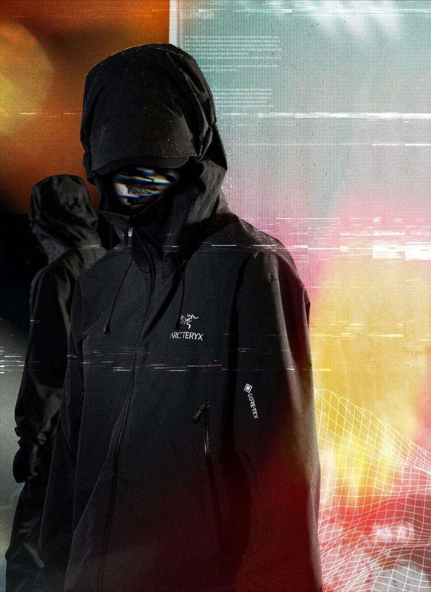 户外装备届的“爱马仕”，一件冲锋衣5000元，背后的大佬竟是安踏